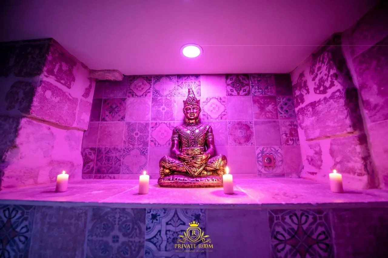 ** Love hotel L'Excellence Avignon - Suite Luxe Sauna, Hammam & Jaccuzzi France