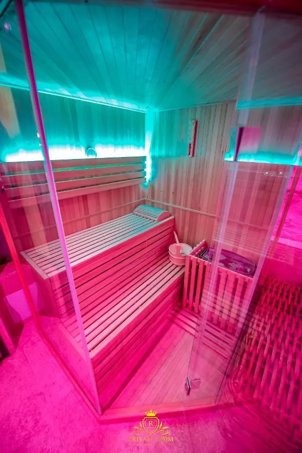 L'Excellence Avignon - Suite Luxe Sauna, Hammam & Jaccuzzi 2*,  France